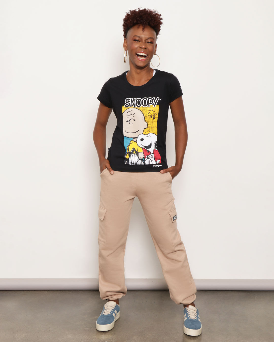 Camiseta Feminina Snoopy Charlie Manga Curta Preta