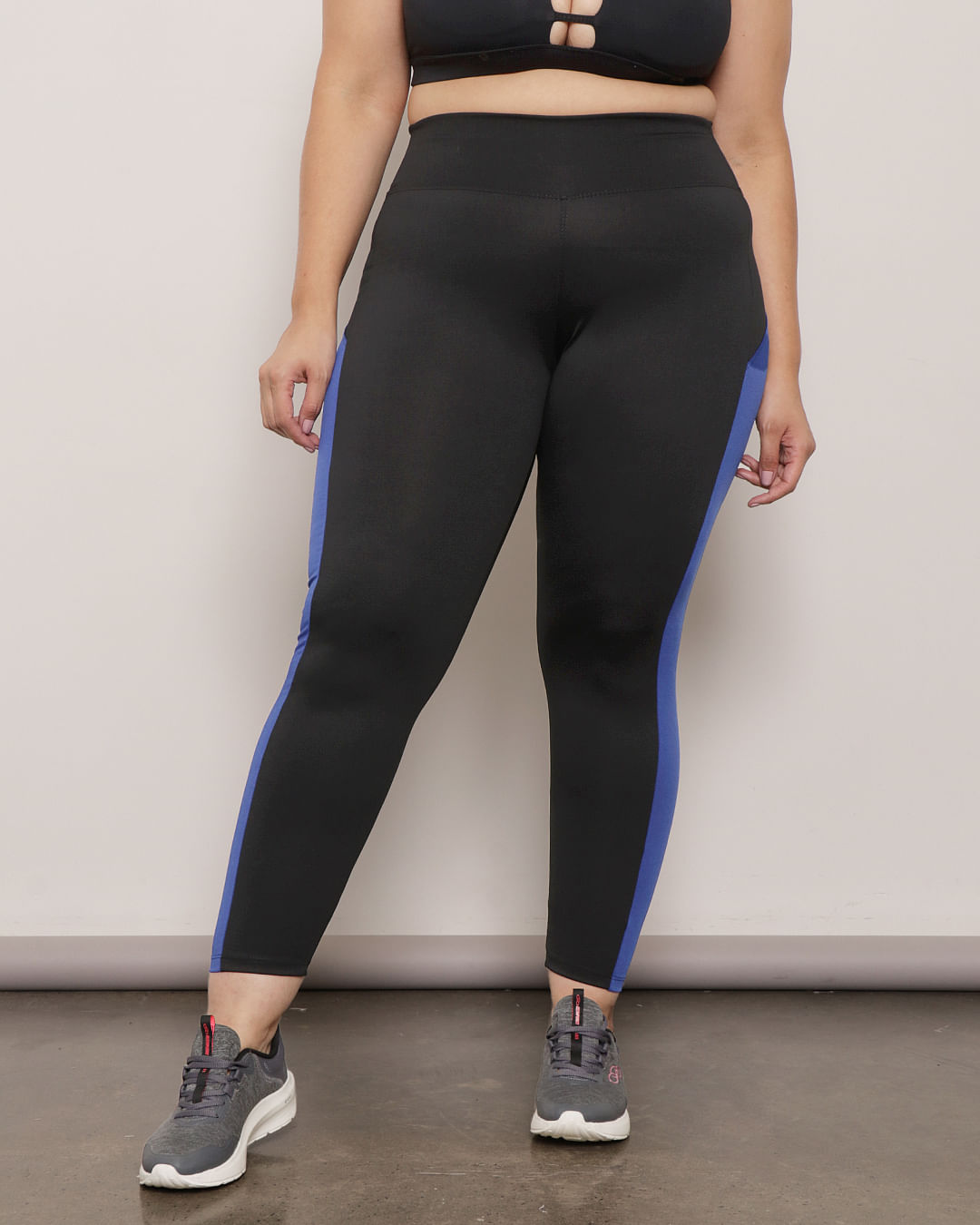 Legging 7675 Plus Size Com Recortes Late - Preto Outros