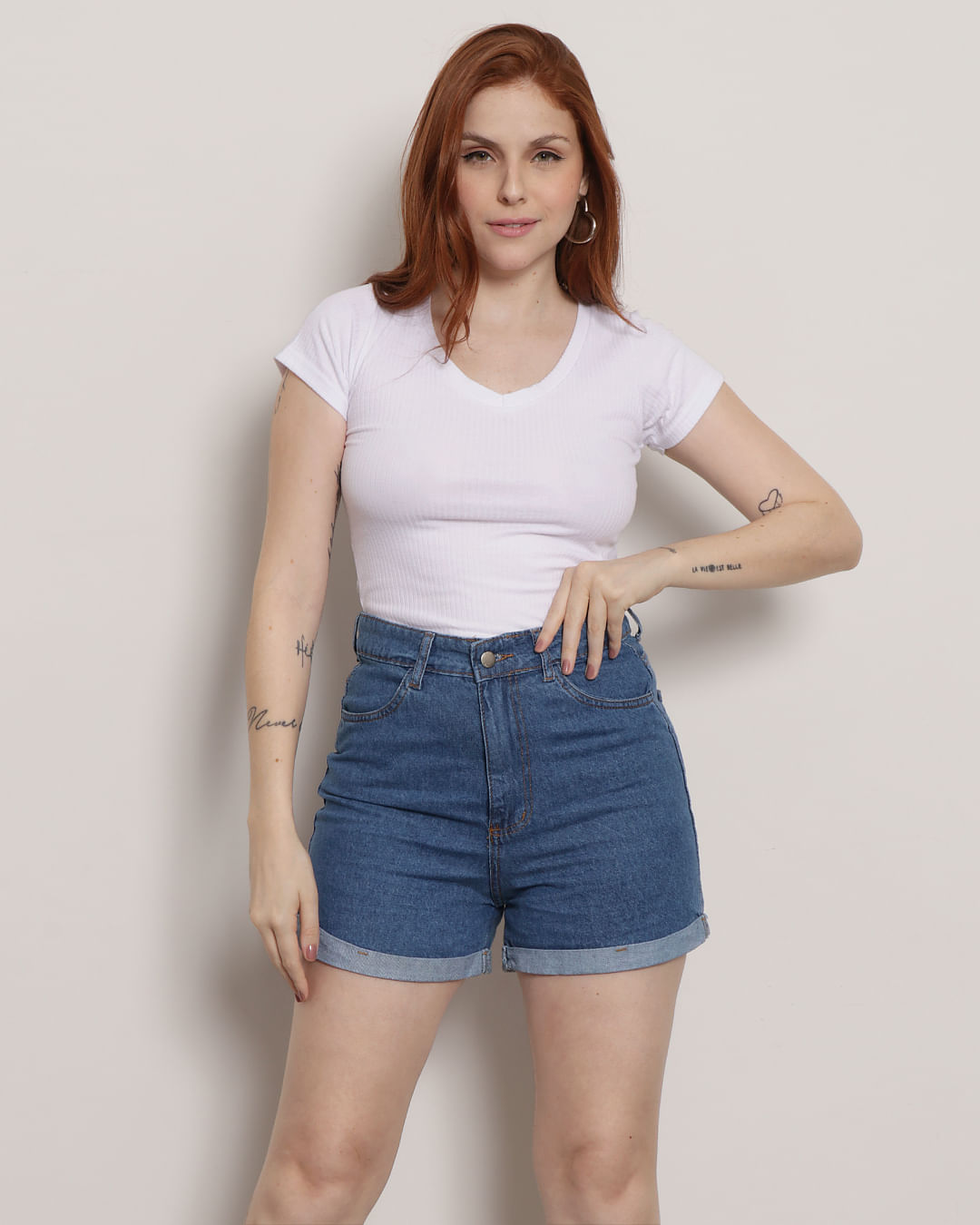 Blusa Feminina Manga Curta Decote V Canelada Branca