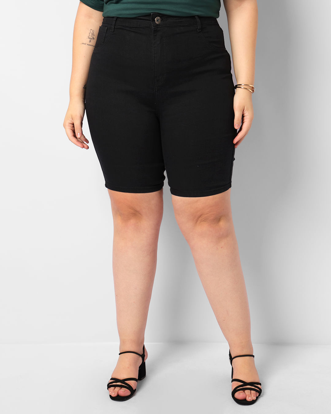 Bermuda Feminina Sarja Plus Size Cintura Alta Preta