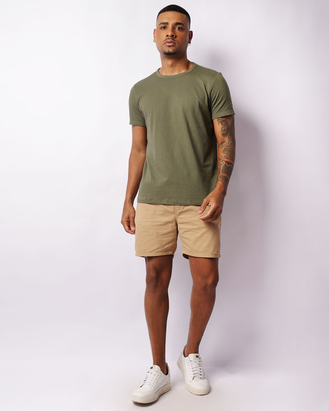 Bermuda Masculina Sarja Reta Com Bolsos Bege