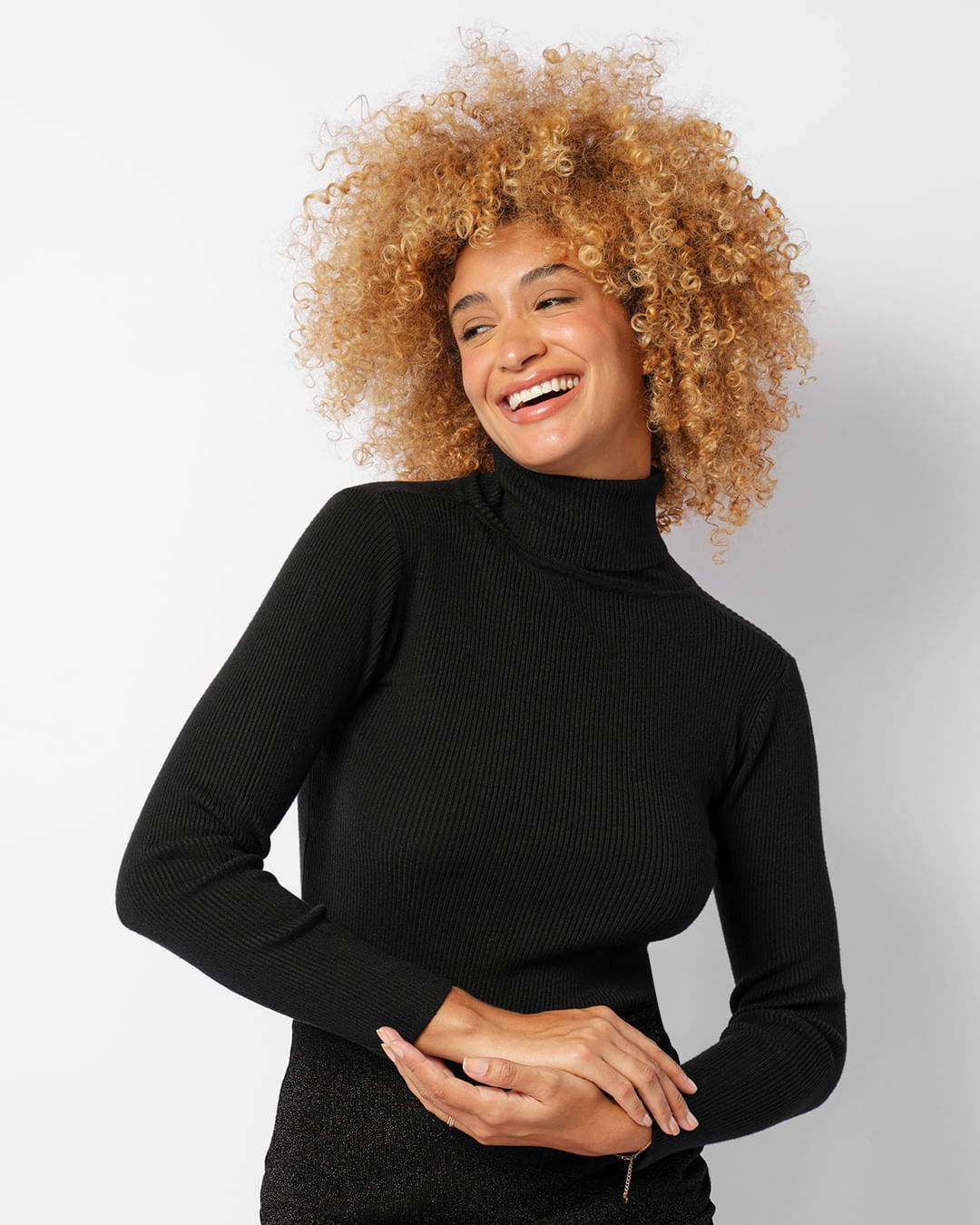 Blusa Feminina Tricô Gola Alta Canelada Preto