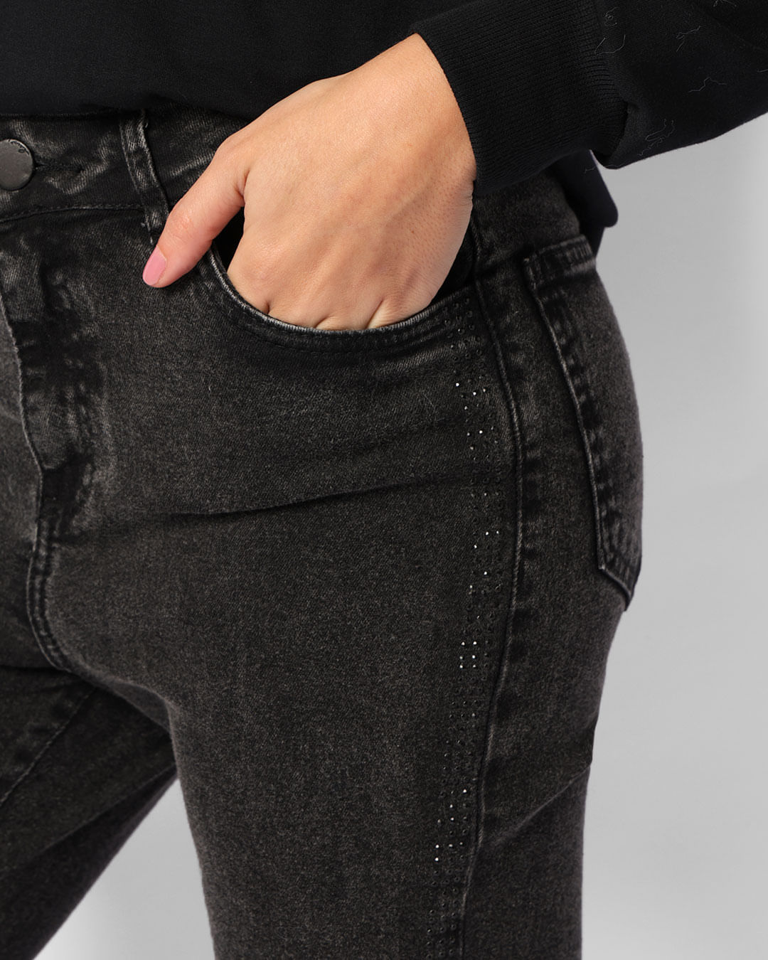 Calça Jeans Feminina Skinny Com Brilhos Preta