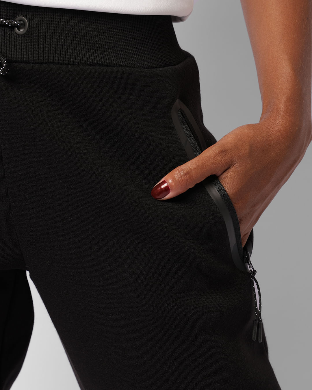 Calça Moletom Feminina Peluciada Jogger Fitter Esportiva Preta