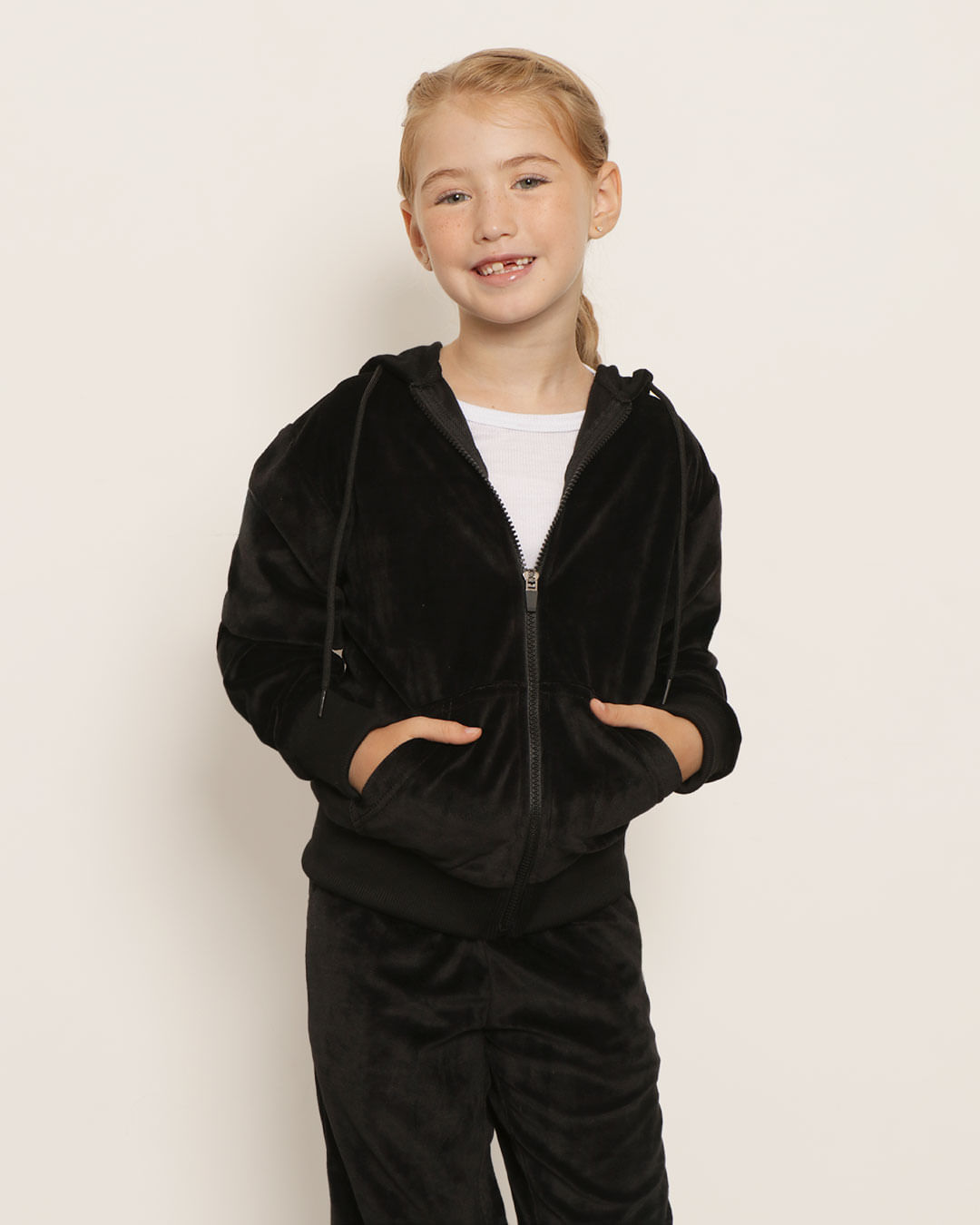Jaqueta Infantil Plush Com Capuz Preta
