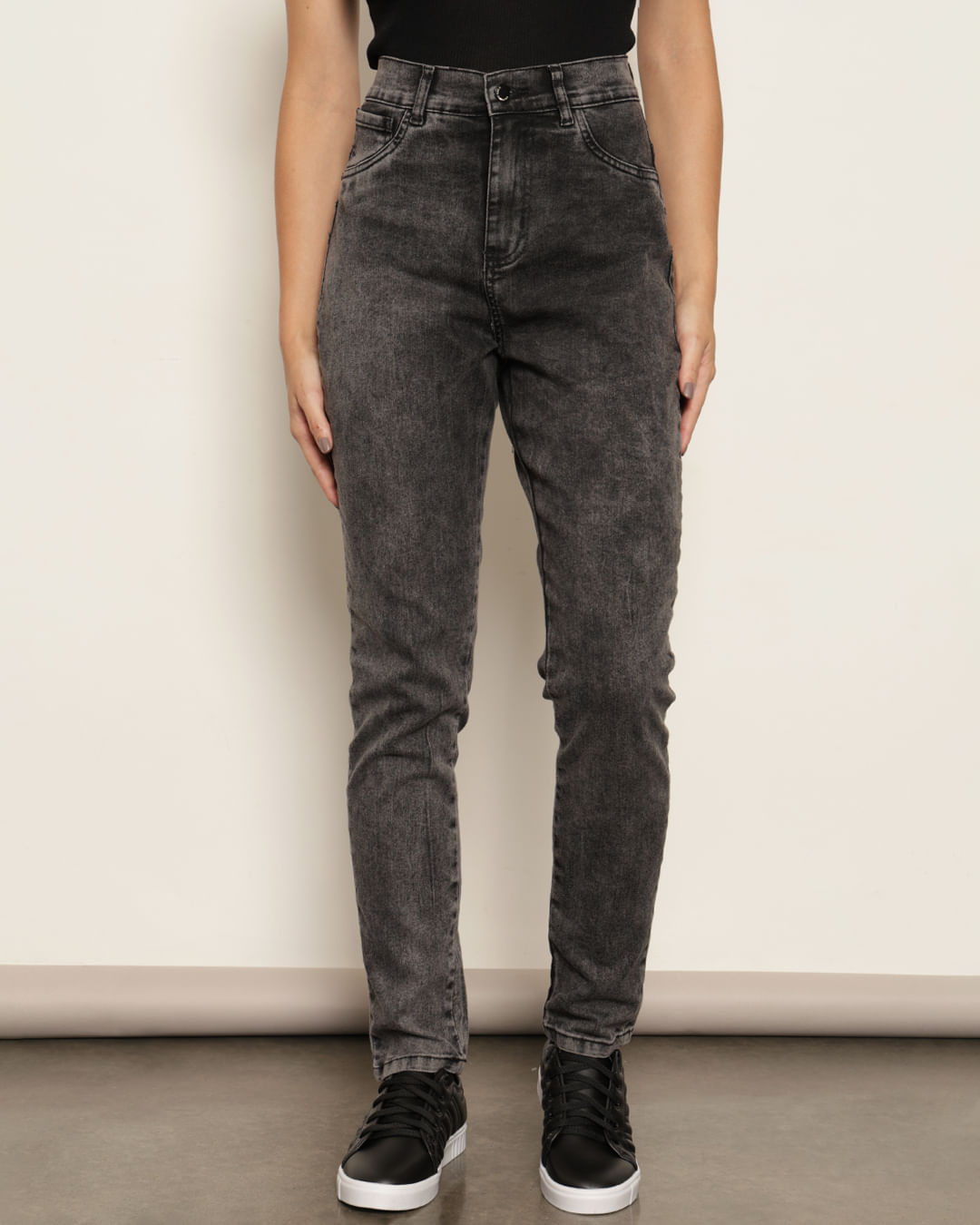 Calça Jeans Feminina Vizzy Skinny Marmorizada Preta