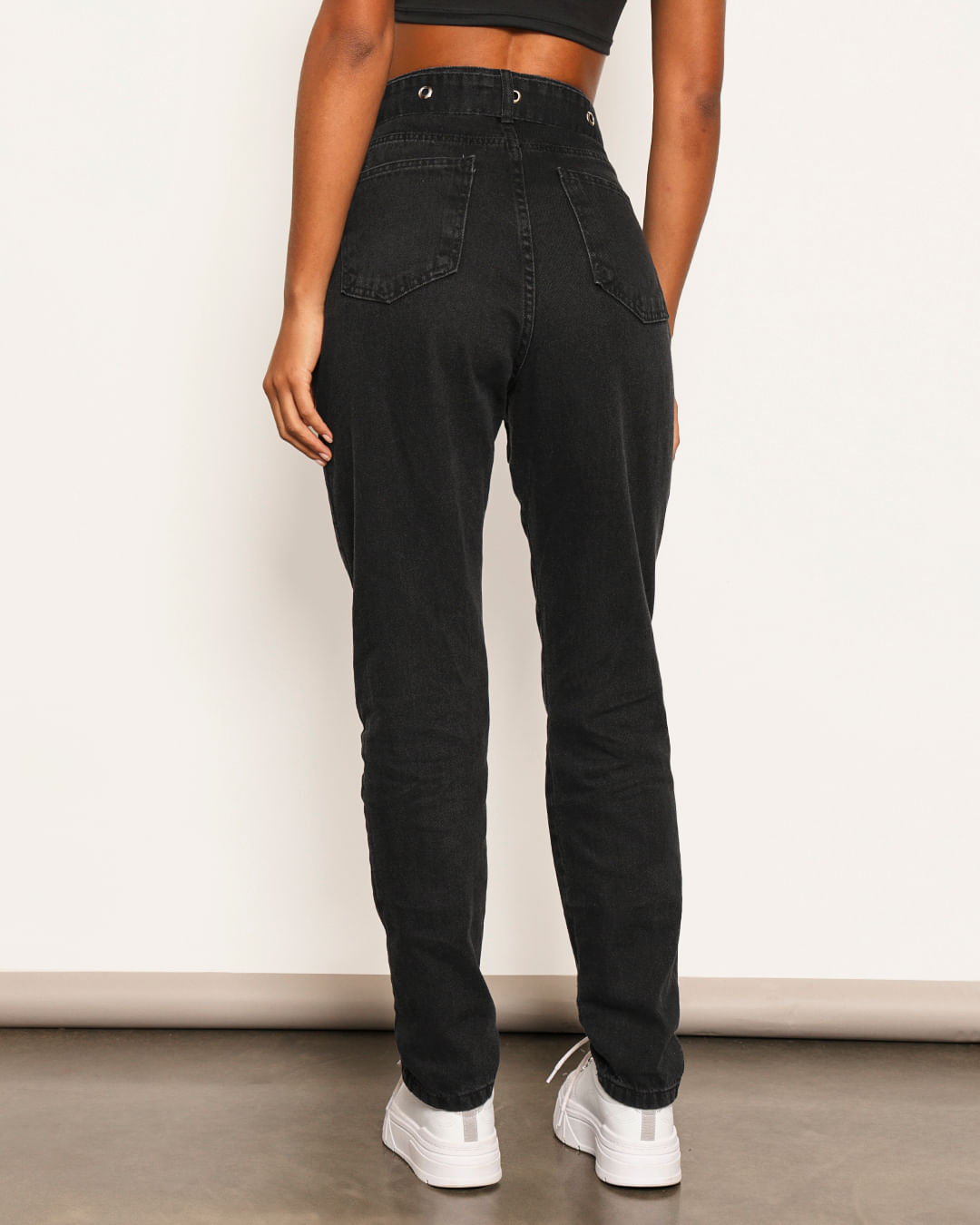 Calça Jeans Feminina Vizzy Reta Preta