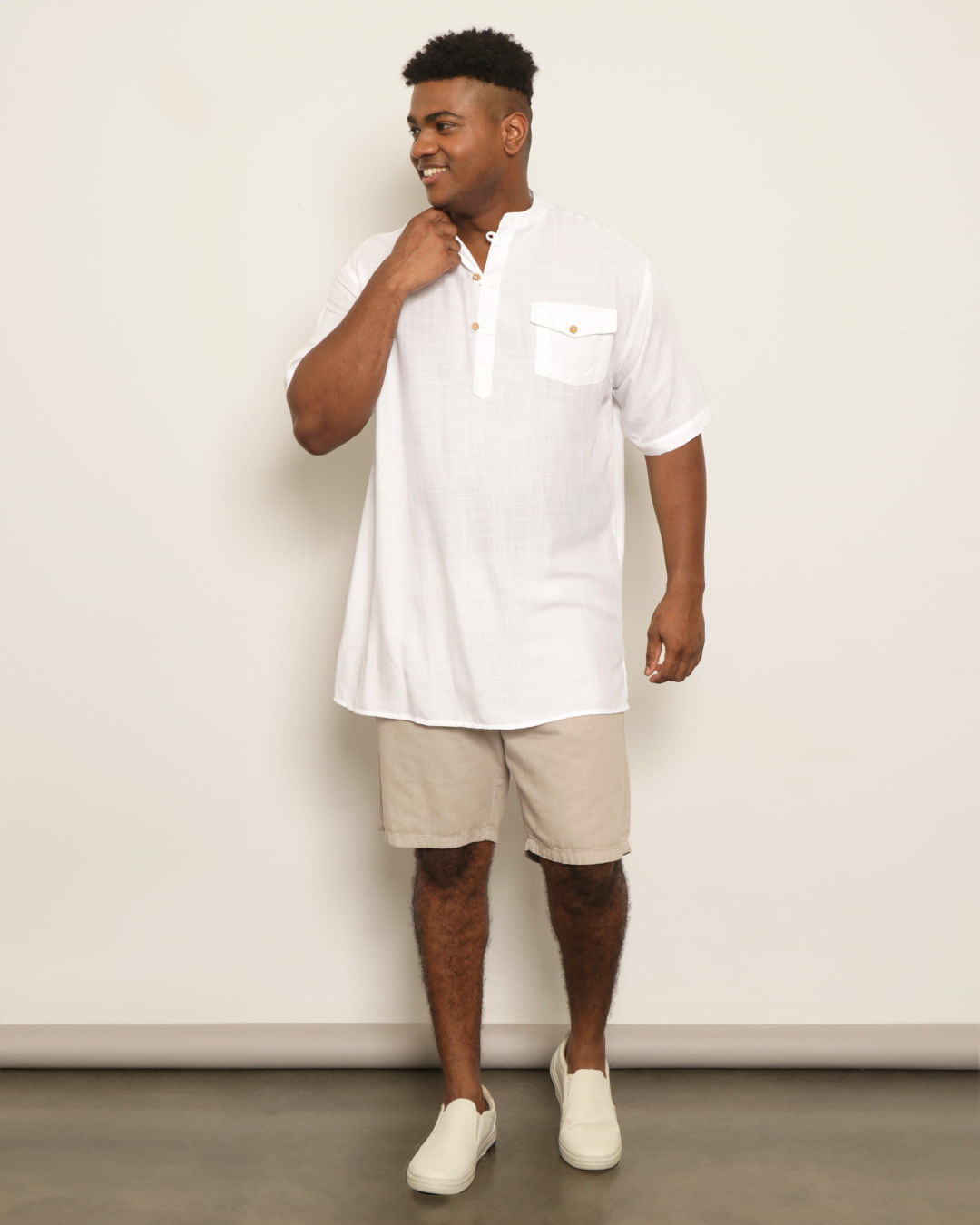 Bata Plus Size Masculina Manga Curta Linho Com Bolso Branca