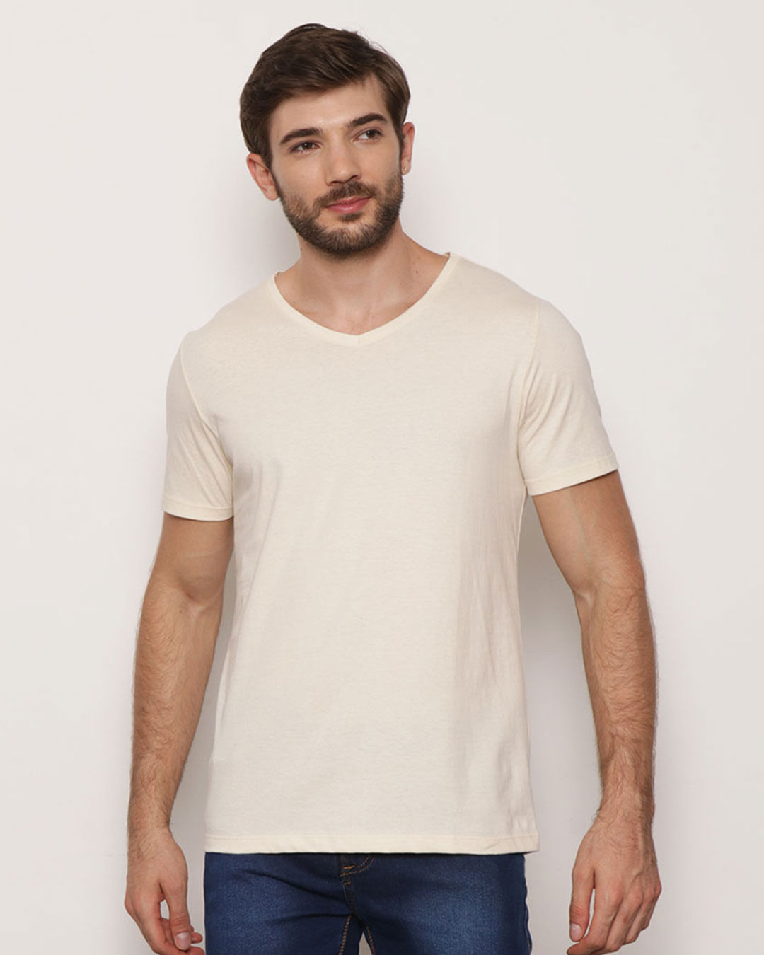 Camiseta Masculina Básica Gola V Manga Curta Off White