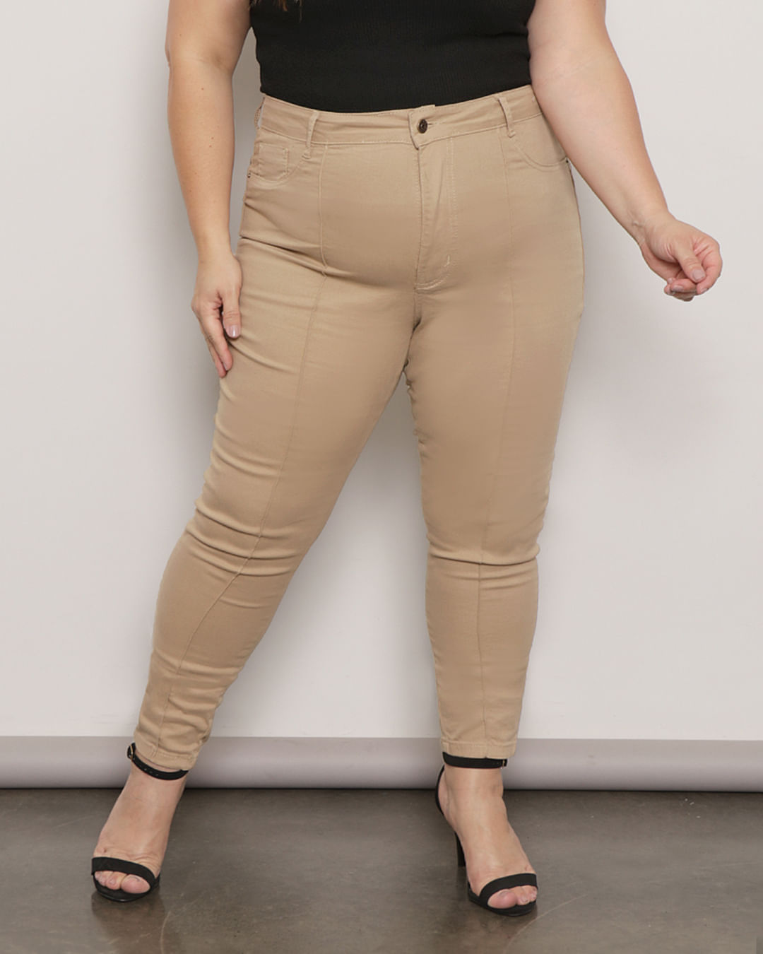 Calça Feminina Sarja Skinny Com Costura Bege