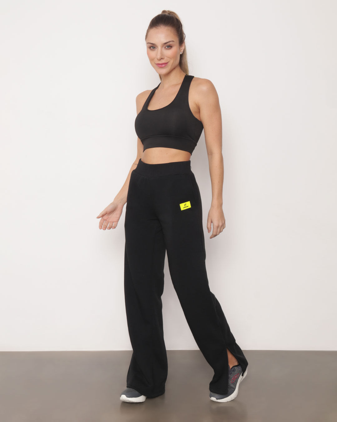 Calça Moletom Feminino Reta Fitness Fitter Preta