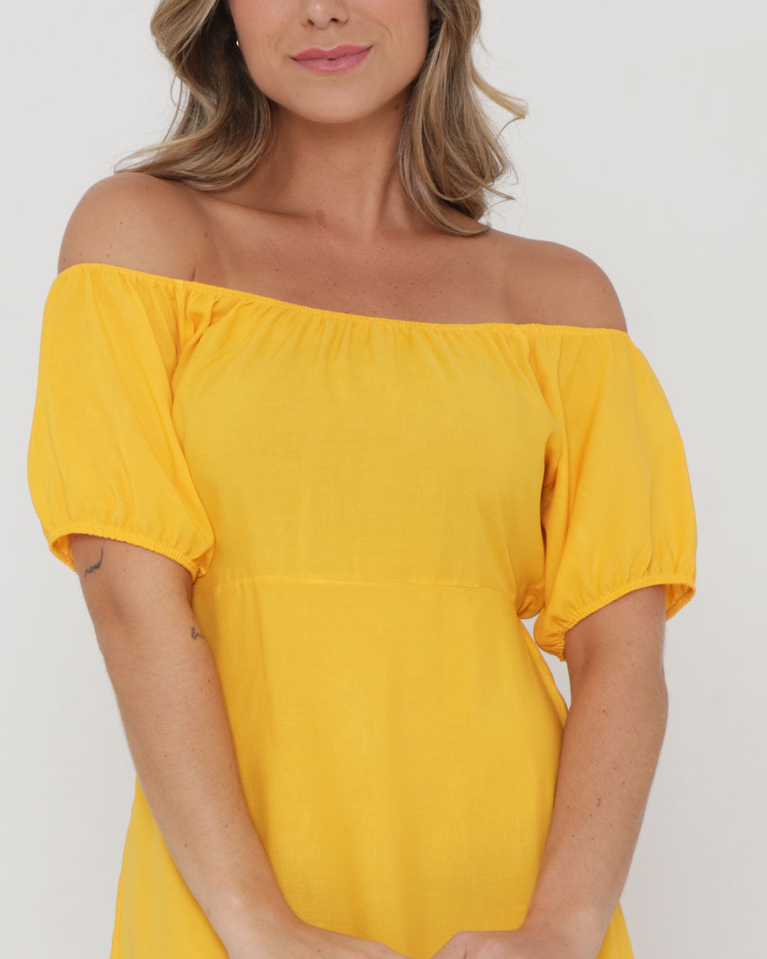 Vestido Ciganinha Curto Liso Amarelo Claro