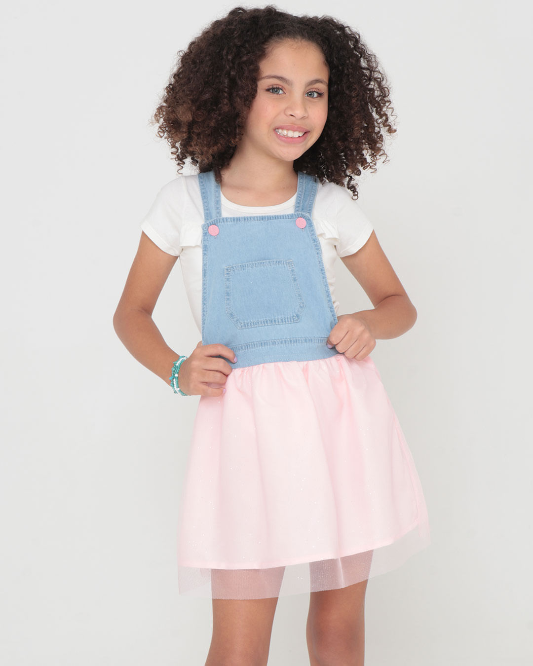 Jardineira Jeans Infantil Com Tule Azul e Rosa