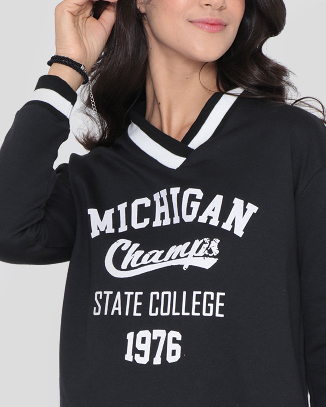 Blusão Moletom Feminino College Preto