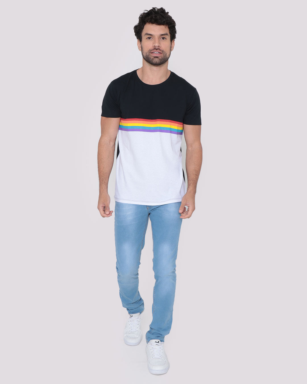 Camiseta Masculina Recorte Listras Coloridas Preta | Lojas Torra