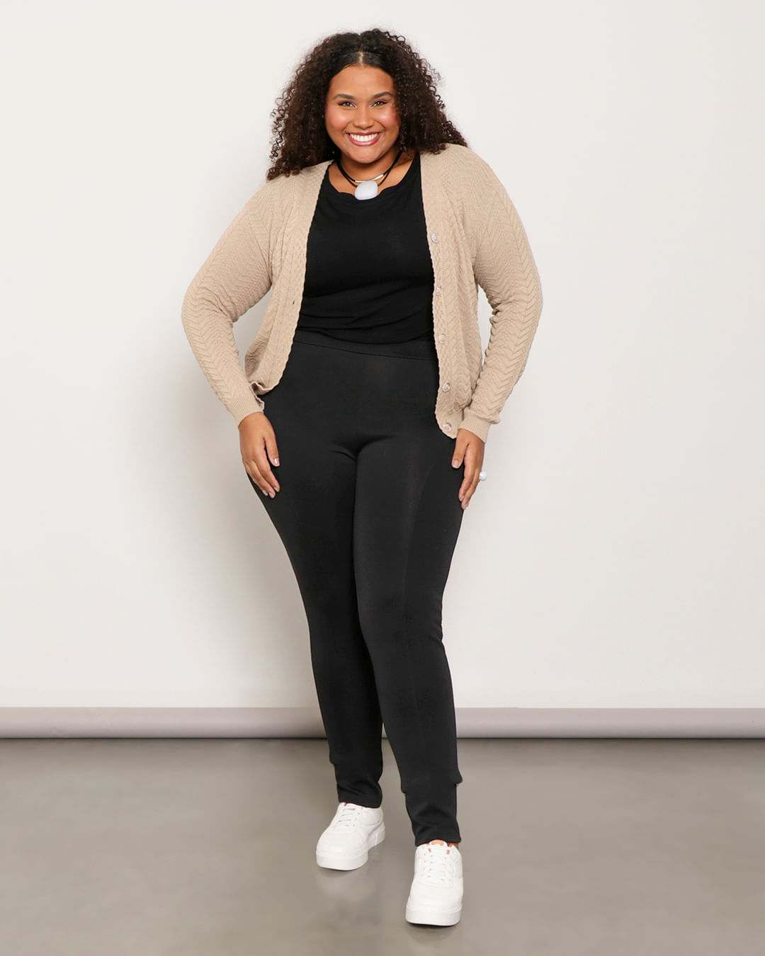 Cardigan Feminino Plus Size Tricô Bege Médio | Lojas Torra - Lojas