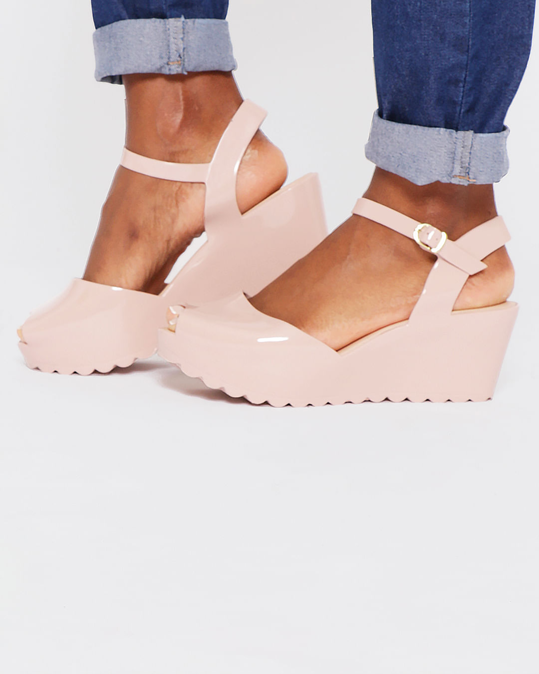 Sandália Anabela Salto Médio Rosa Claro