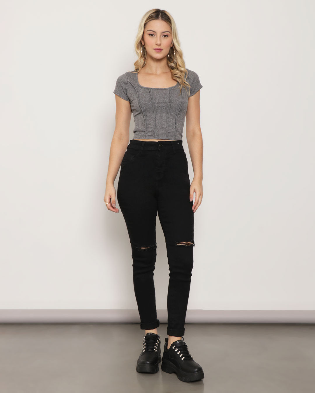 Calça Jeans Feminina Skinny Destroyed Preta Lojas Torra