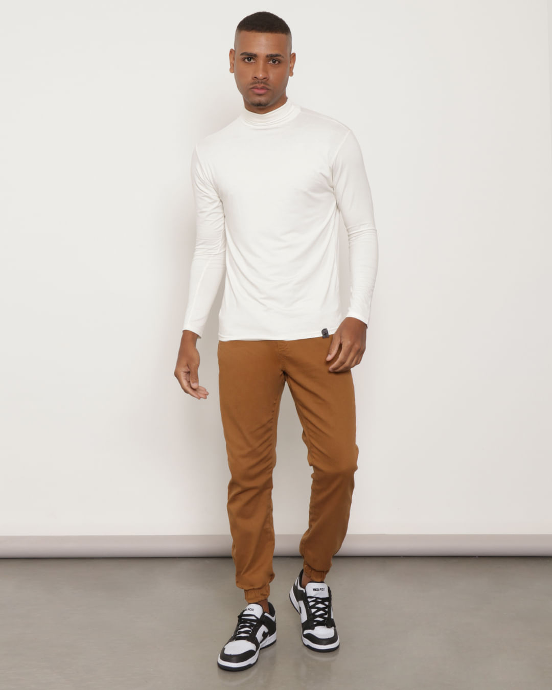 Camiseta Masculina Gola Alta Manga Longa Off White