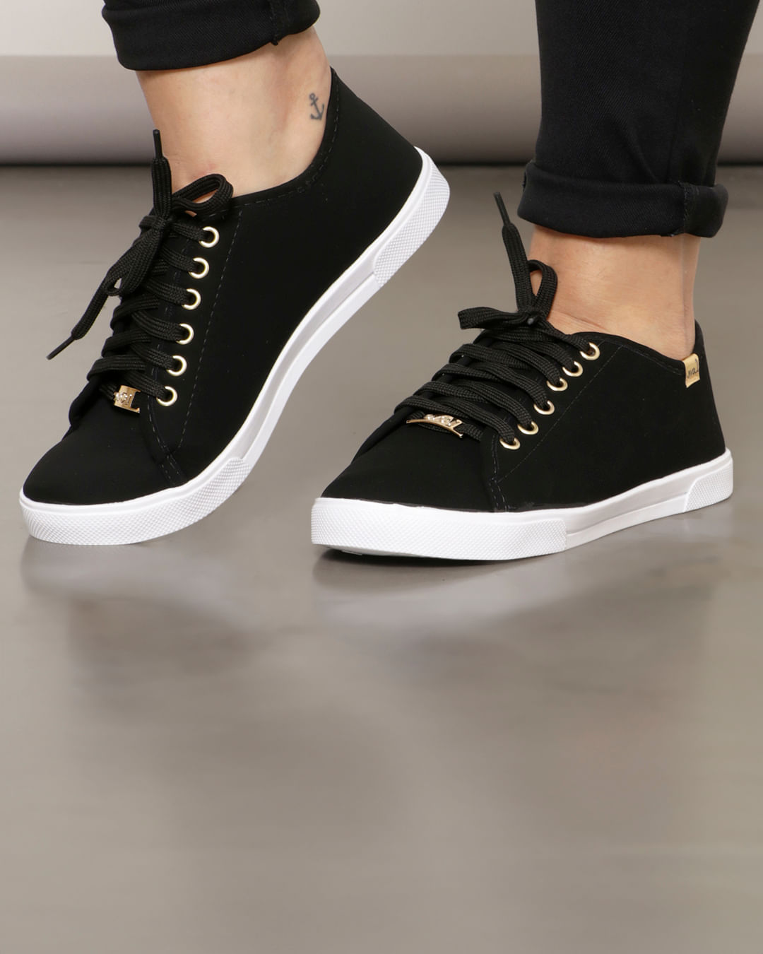 Tênis Casual Feminino Nobuk Com Cadarço Preto