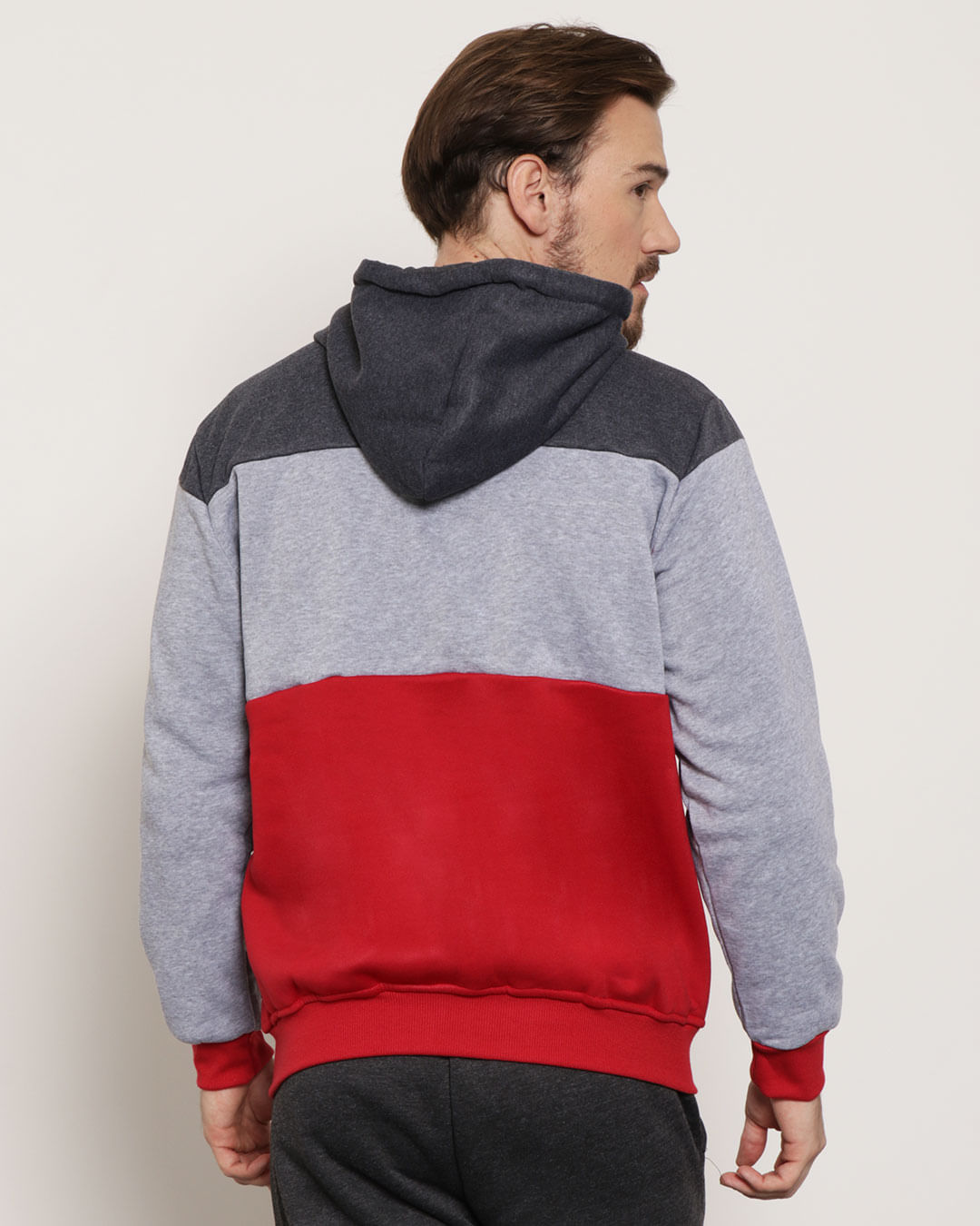 Casaco Moletom Masculino Com Capuz e Recortes Cinza