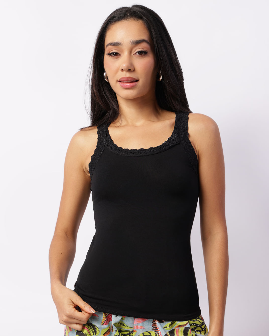 Regata Feminina Com Renda Preta