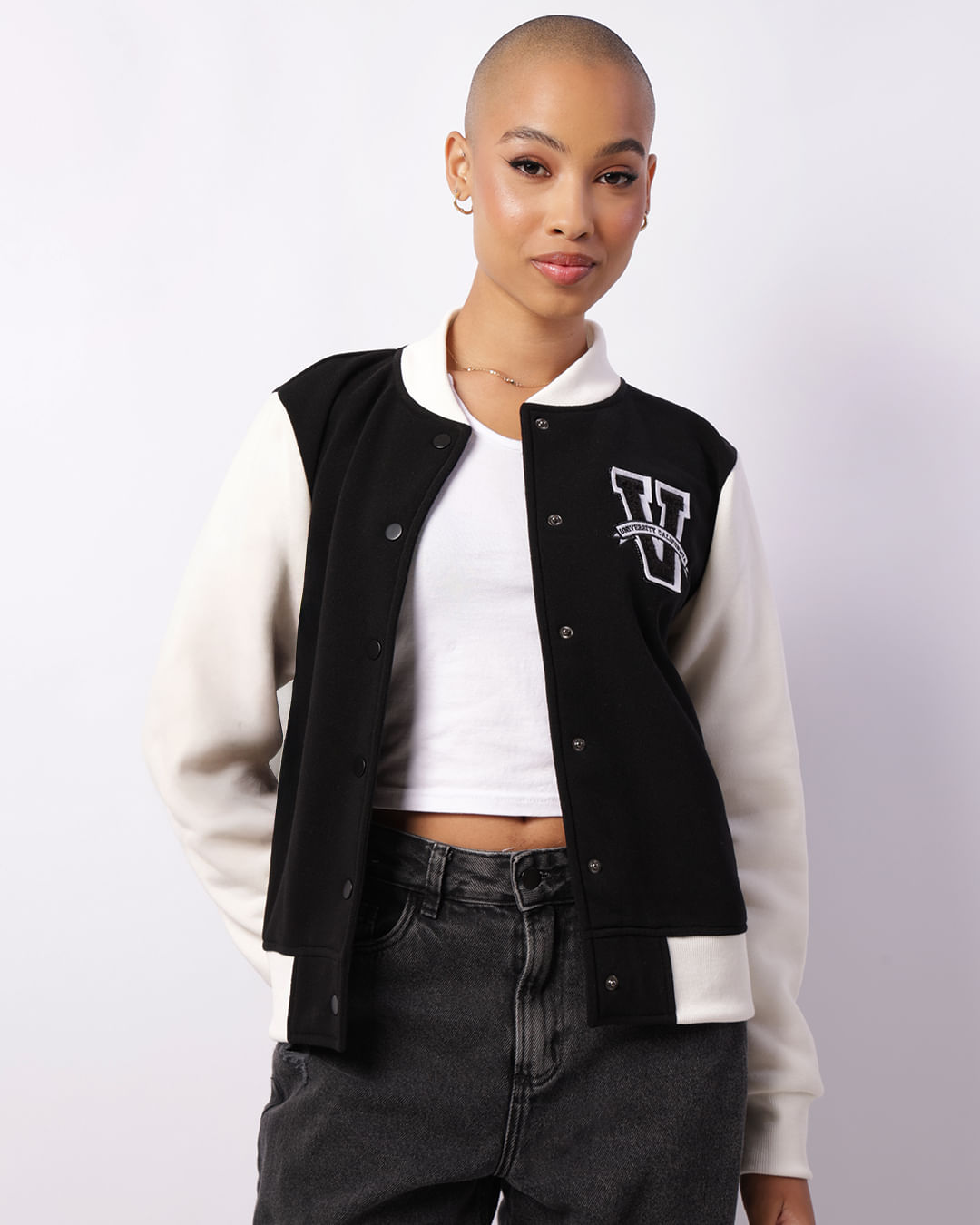 Casaco Feminino Moletom College Com Bolsos Preta