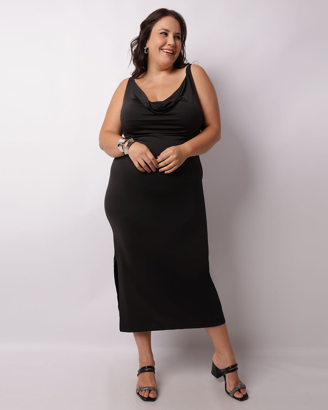 Vestido Plus Size Feminino Midi Com Fenda Preto-1747934587407