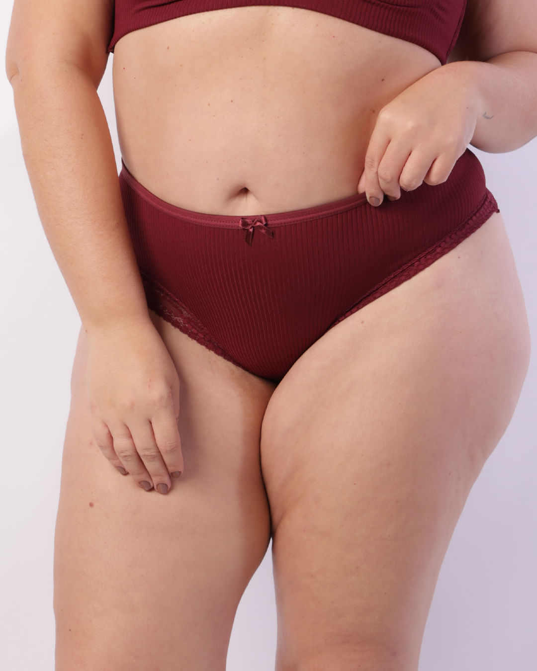 Calcinha Plus Size Feminina Biquíni Canelada com Renda Vinho