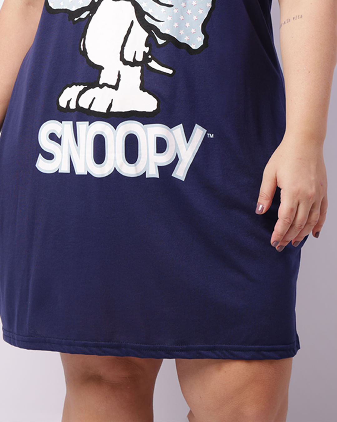 Camisola Plus Size Feminina Manga Curta Peanuts Snoopy Marinho