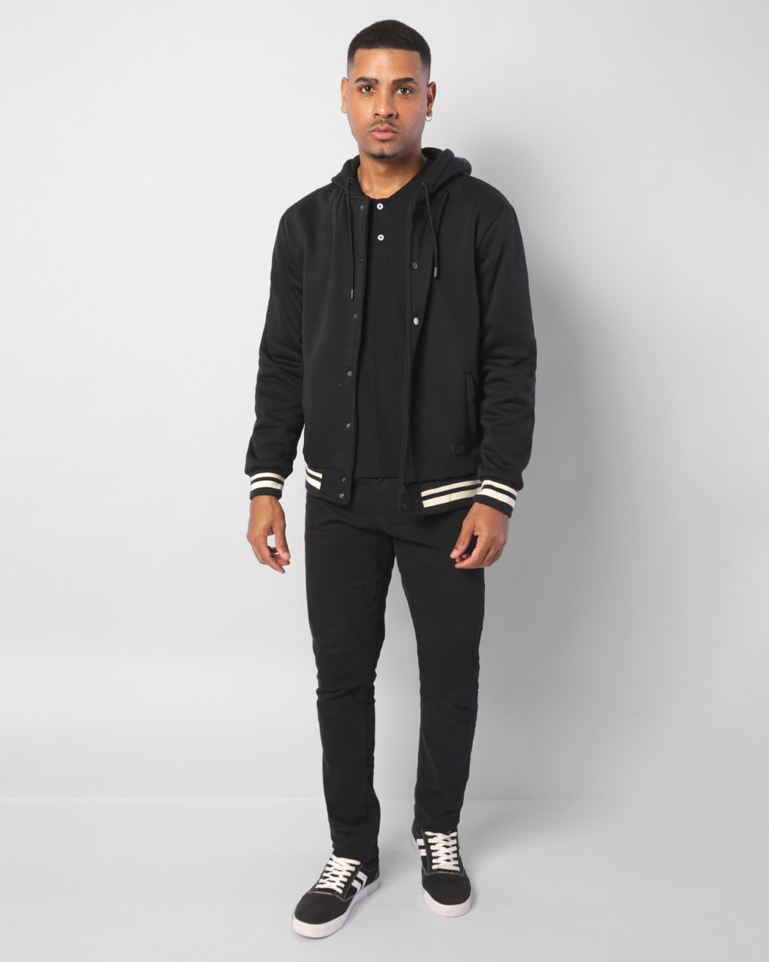 Jaqueta Moletom Masculina Peluciada College Com Capuz Preta