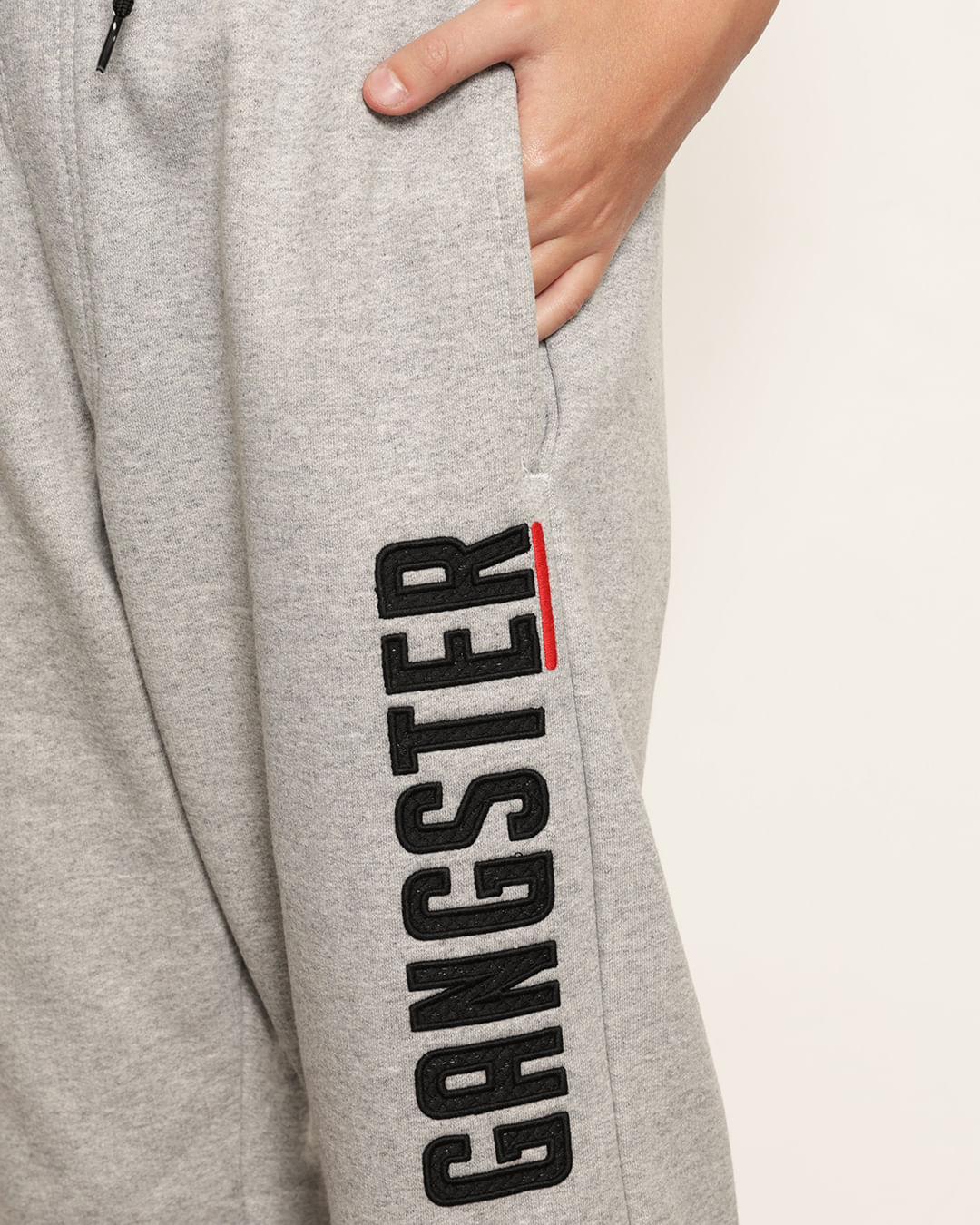 Calça Moletom Juvenil Peluciada Gangster Com Bolsos Cinza