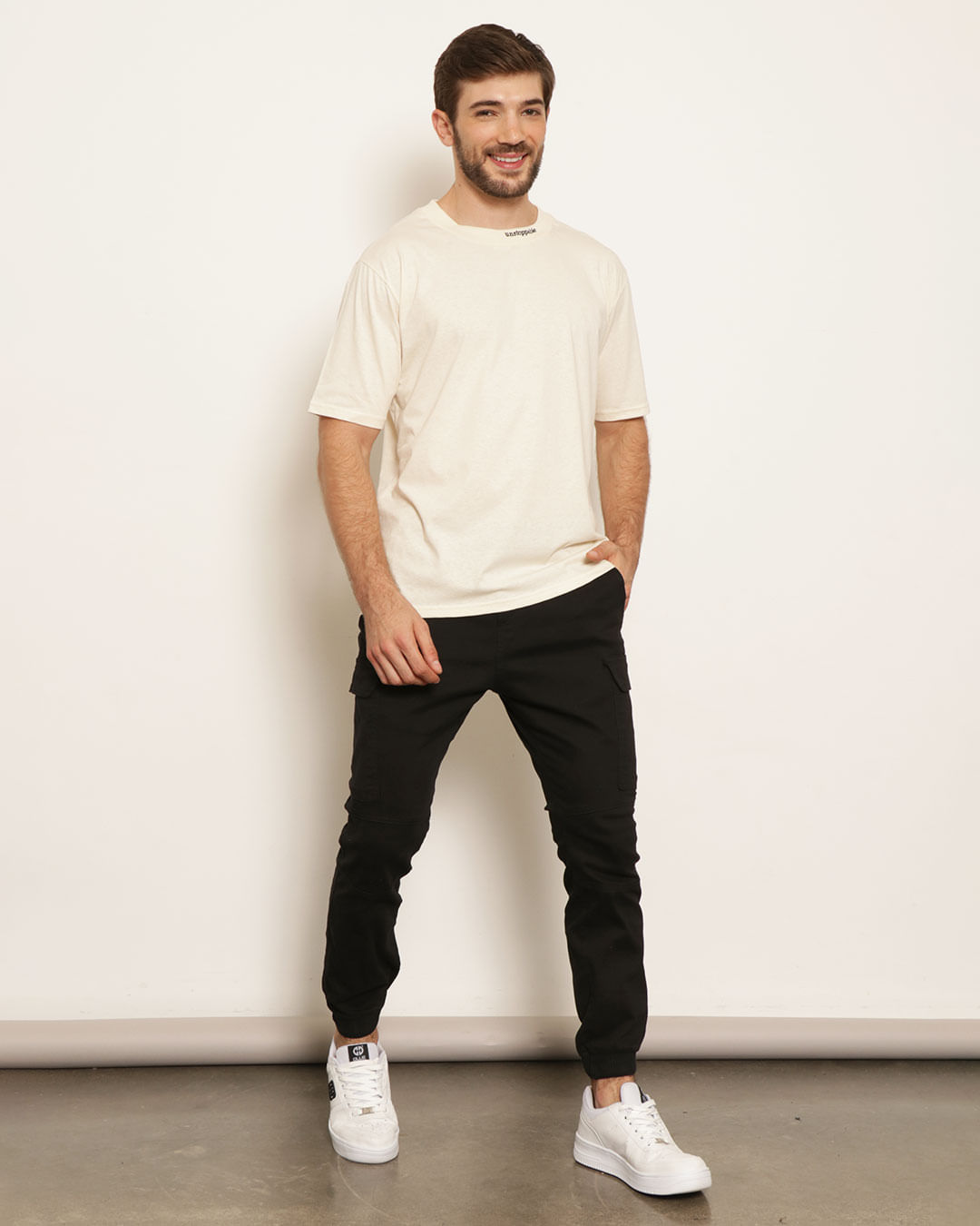 Camiseta Masculina Oversized Básica Off White