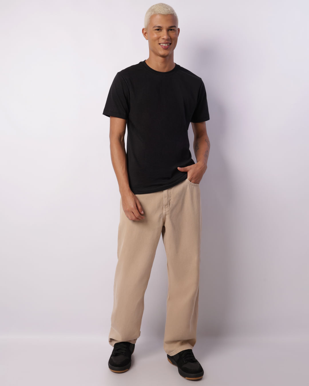 Calça Masculina Sarja Reta Com Cinto Bolsos Bege