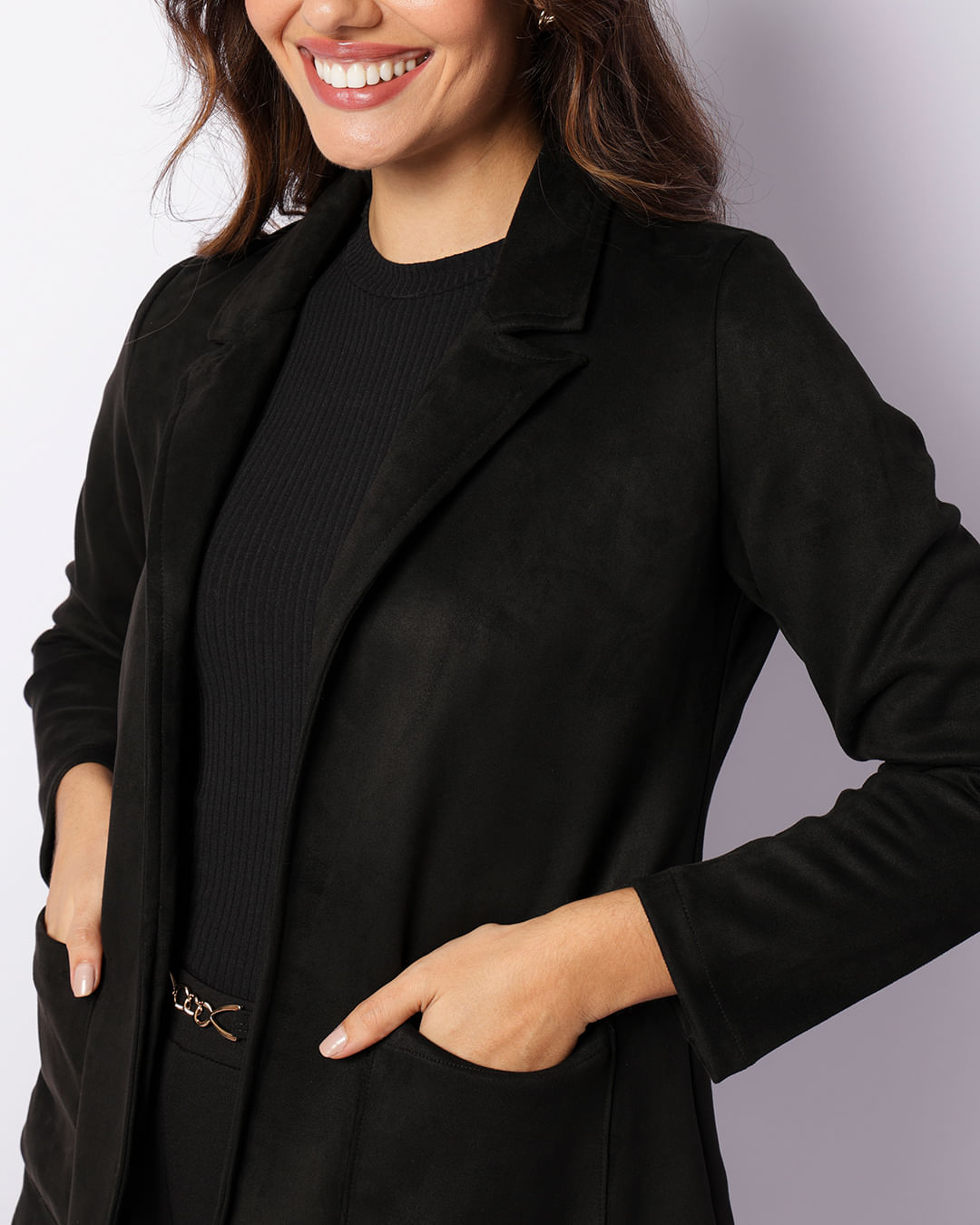 Casaco Feminino Berry Suede com Bolsos Preto