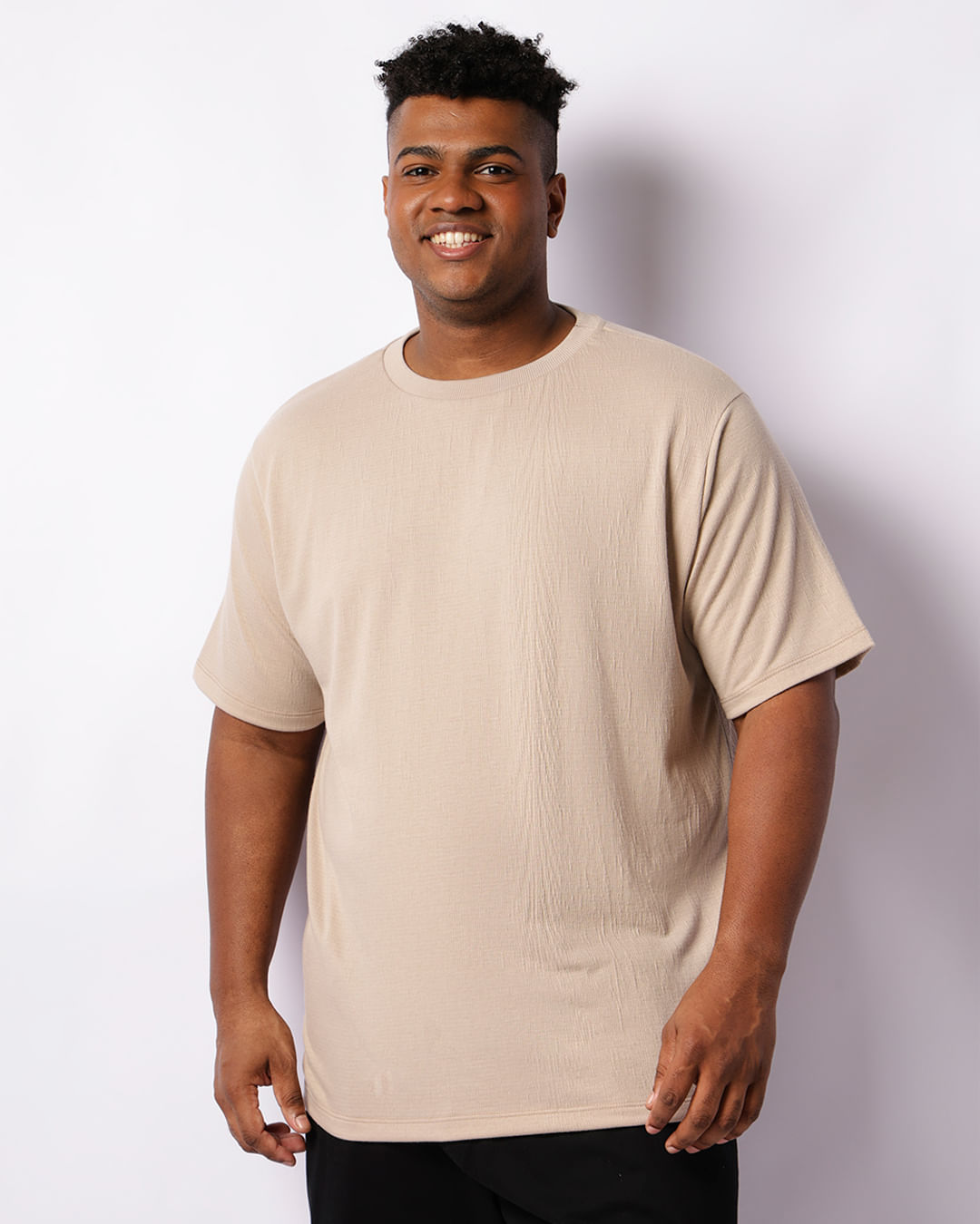 Camiseta Plus Size Masculina Anarruga Manga Curta Bege