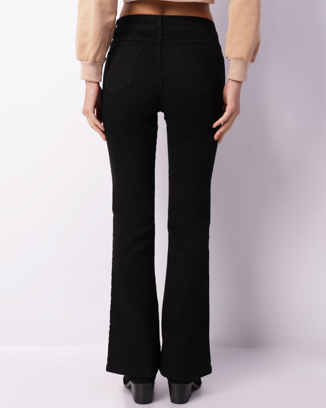 Calça Jeans Feminina Flare Preta