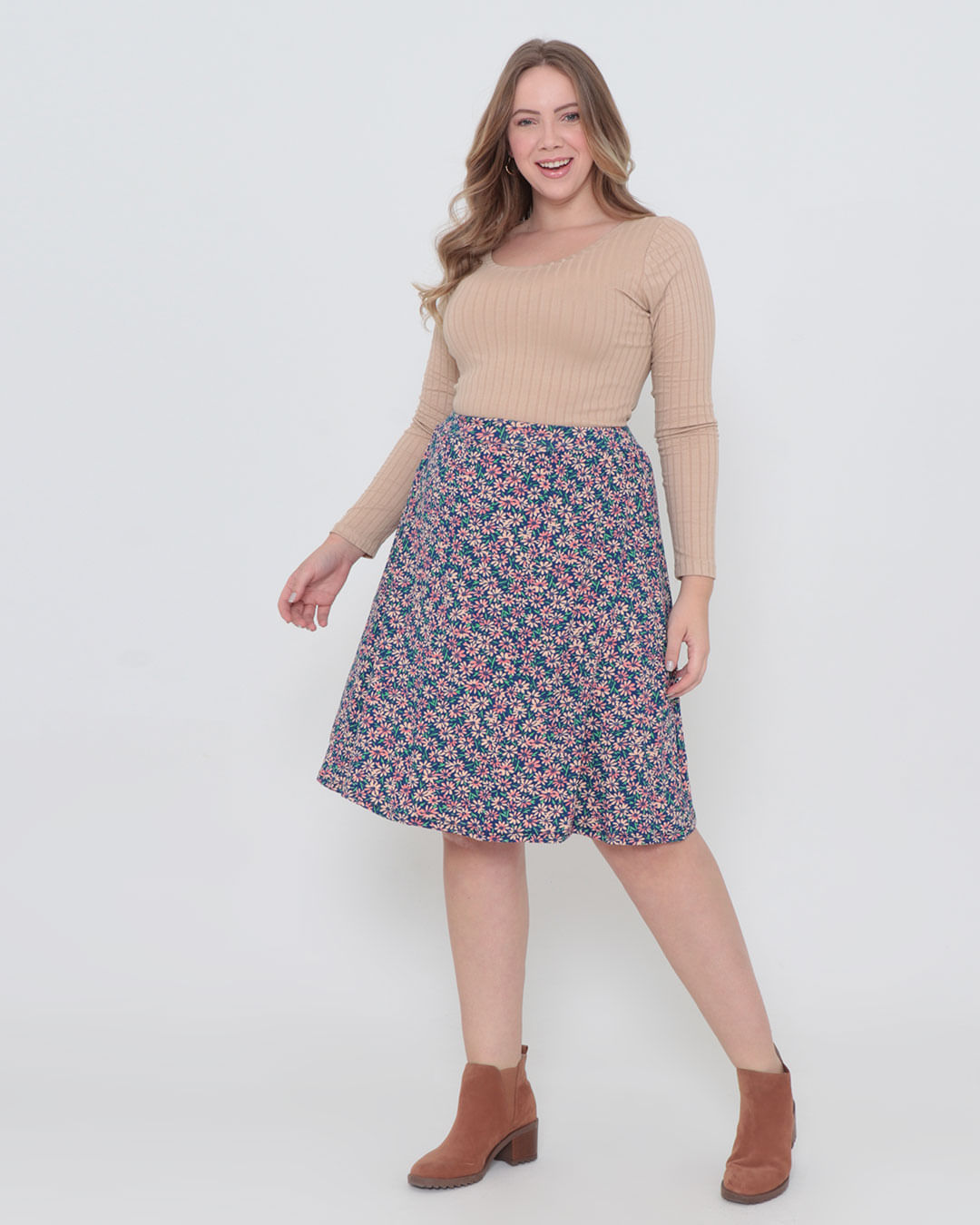 Saia Plus Size Feminina Midi Com Fenda Texturizada Caramelo