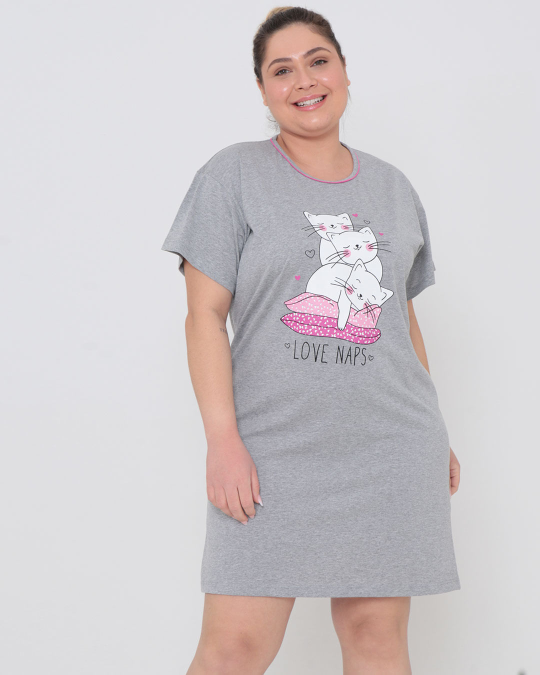 Camisola Plus Size Estampa Gatos Cinza Claro