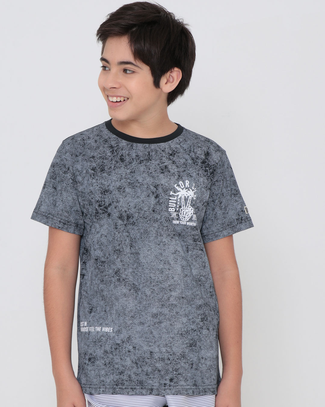 Camiseta Juvenil Estampa Tropical Tie Dye Cinza Escuro