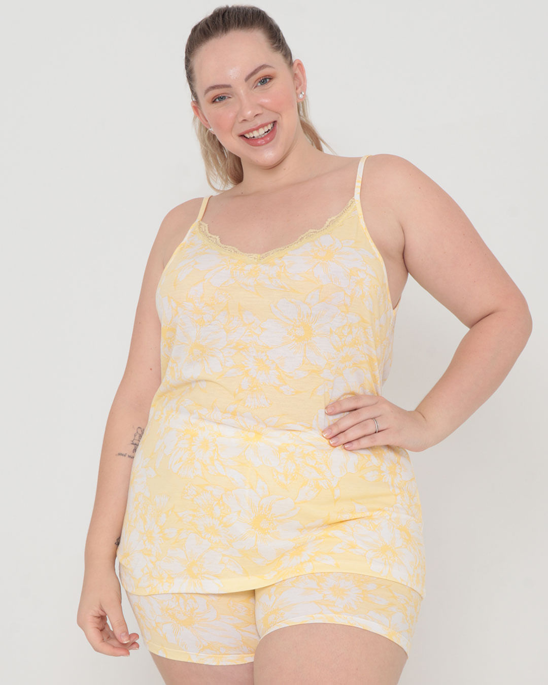 63531000058015 amarelo floral 1