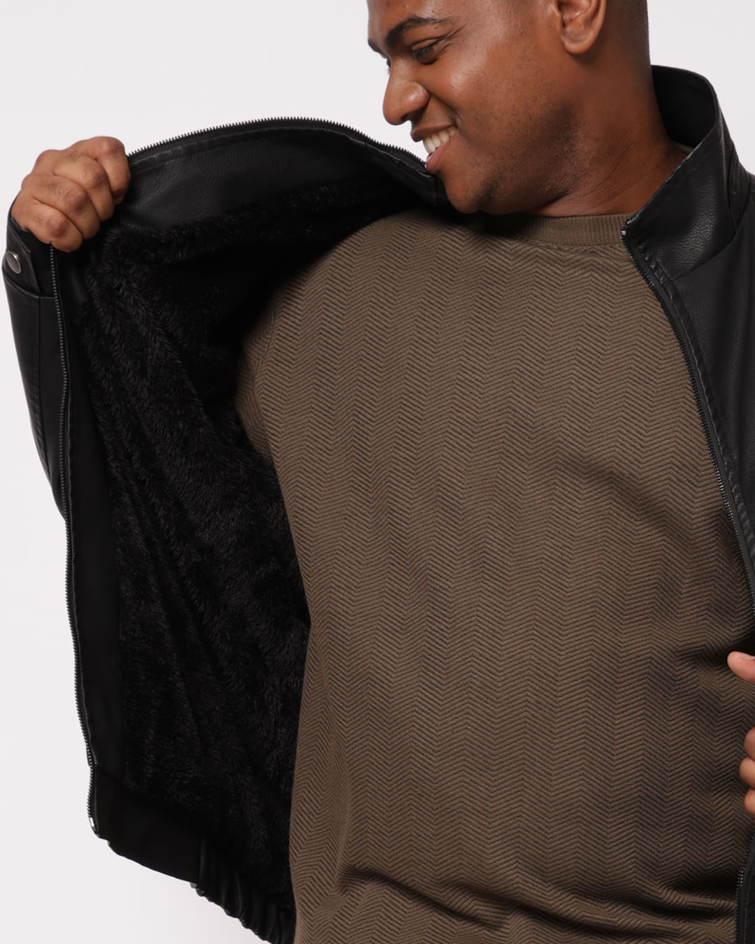 Jaqueta Plus Size Masculina PU Peluciada Preta