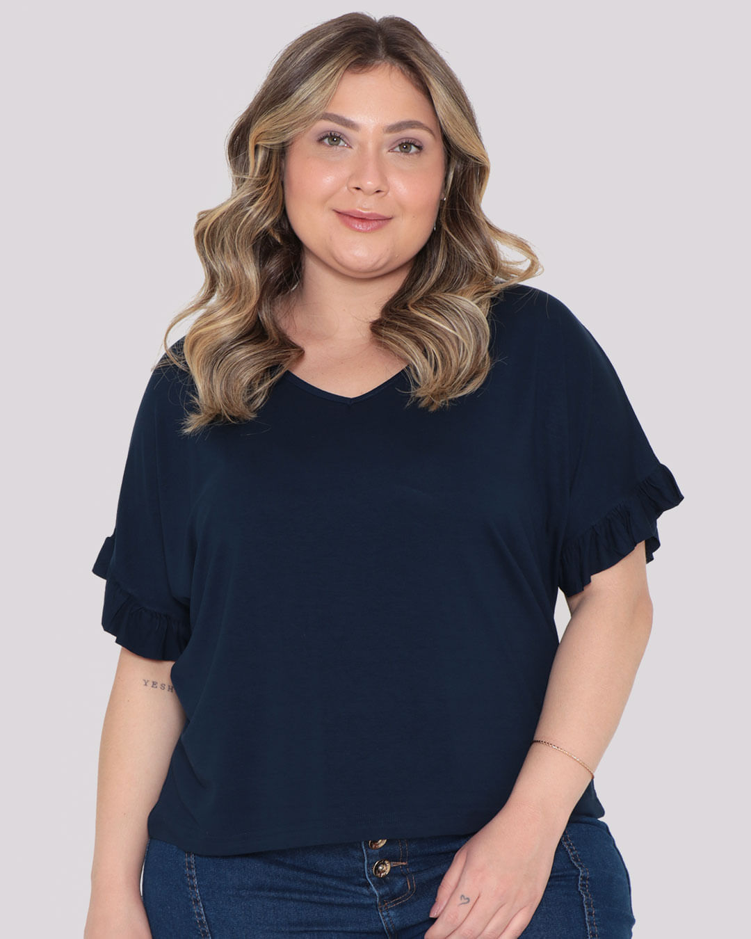 Blusa Plus Size Babados Azul Marinho