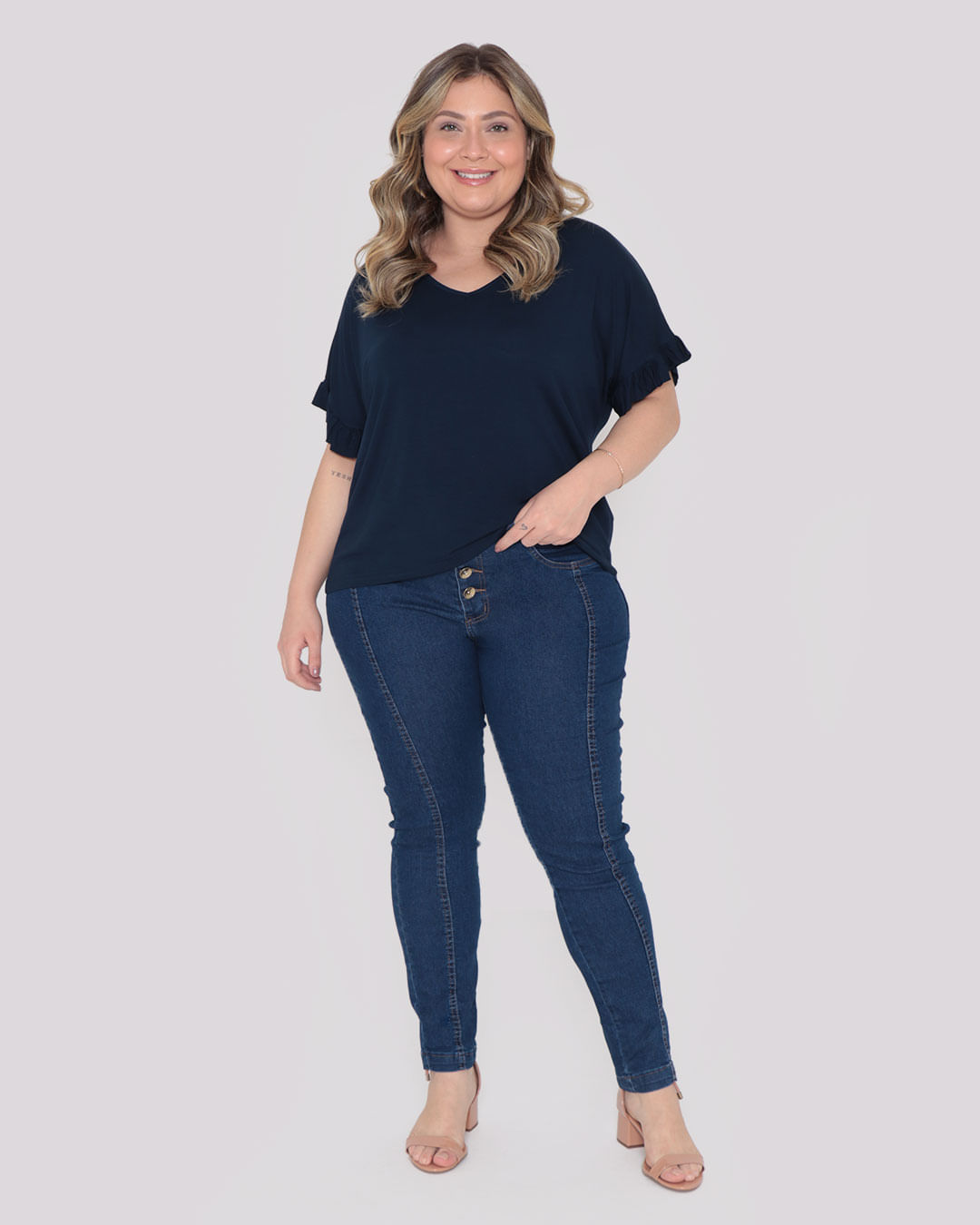 Blusa Plus Size Babados Azul Marinho