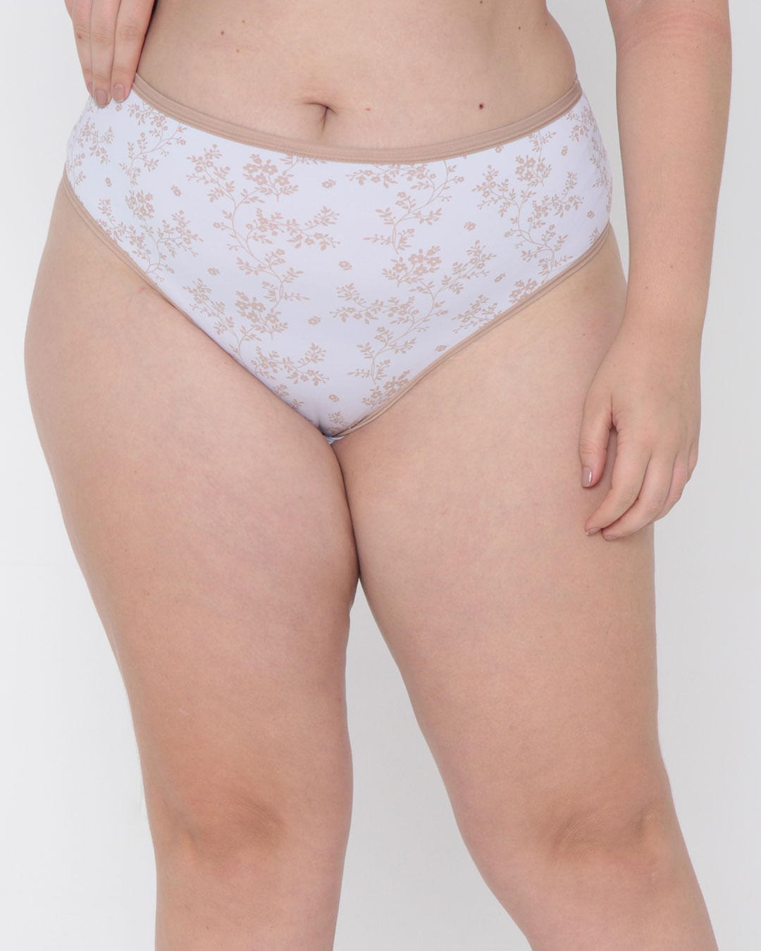 Kit 2 Calcinhas Plus Size Cintura Alta Cavada Branco Bege