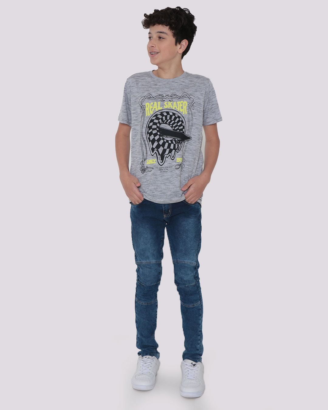 Camiseta Juvenil Estampa Skate Flamê Cinza Médio