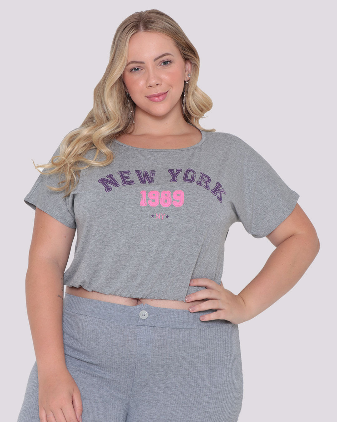 Blusa Plus Size Cropped New York Cinza