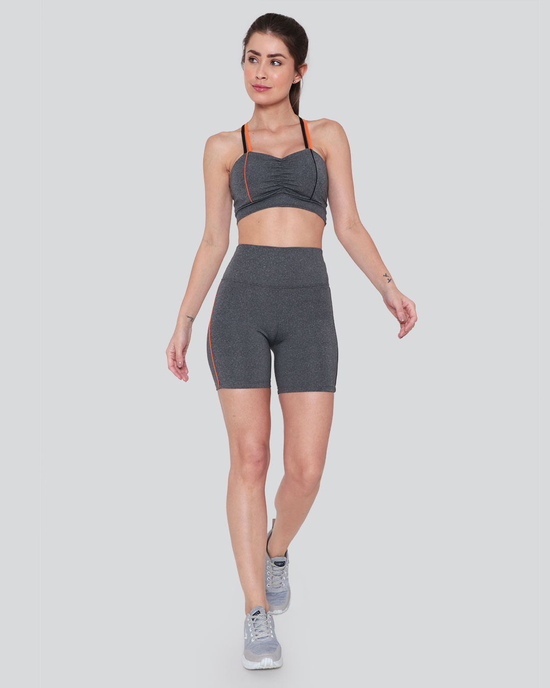 Top Cropped Fitness Alças Finas Cinza Médio