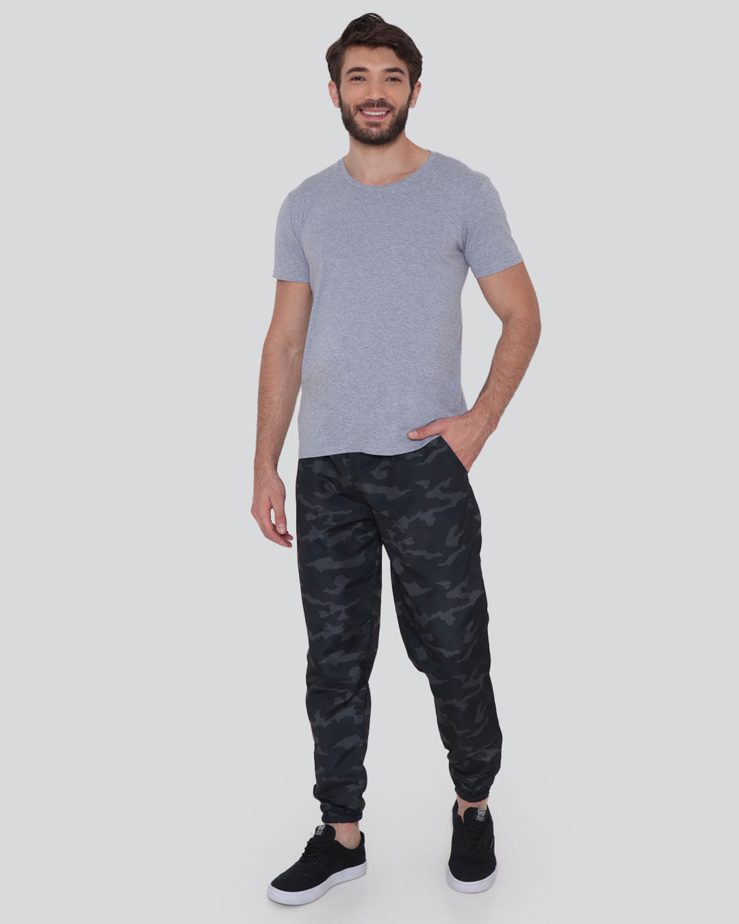 Calça Fitness Masculina Jogger Camuflada Preta