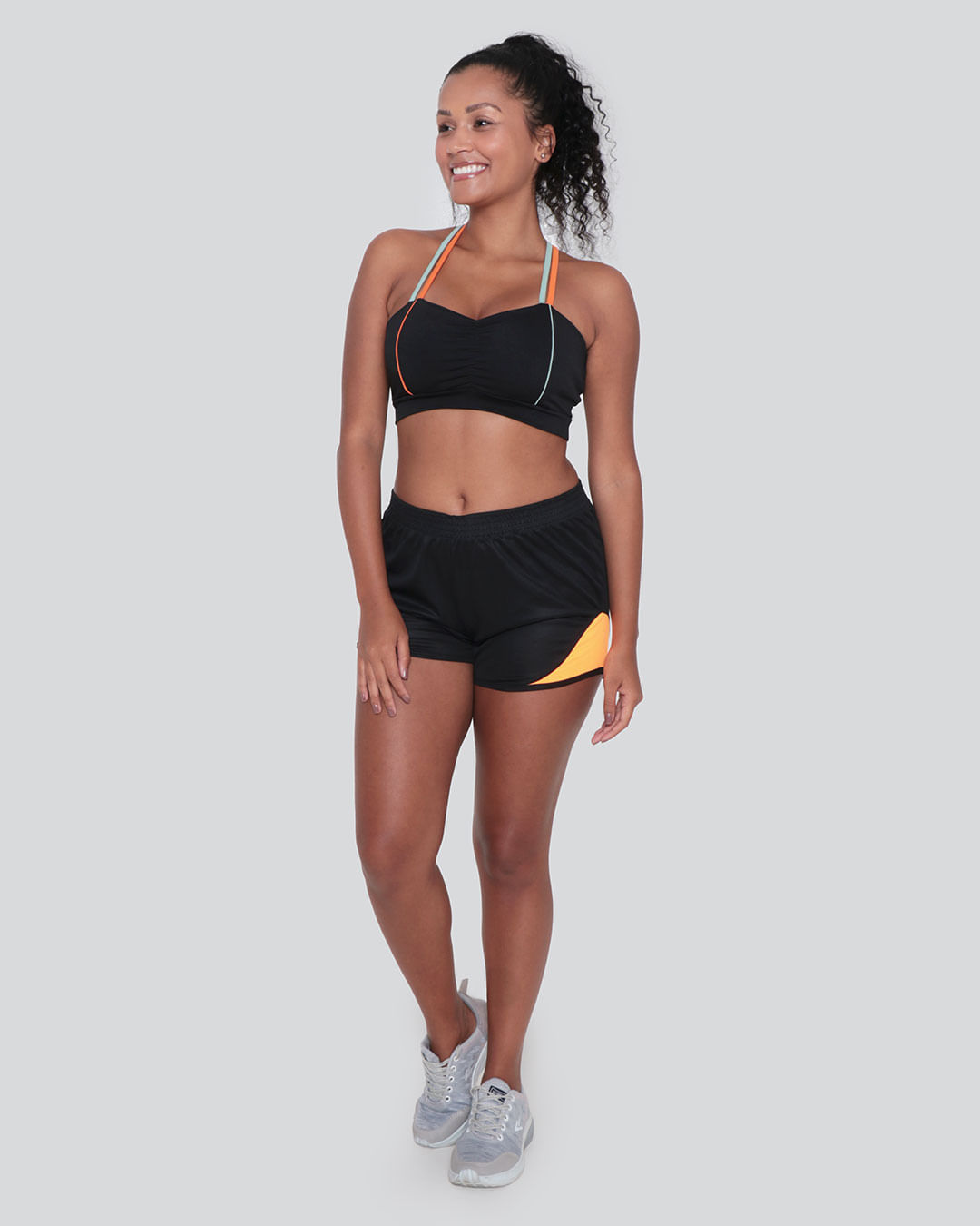 Top Cropped Fitness Alças Finas Cinza Preto